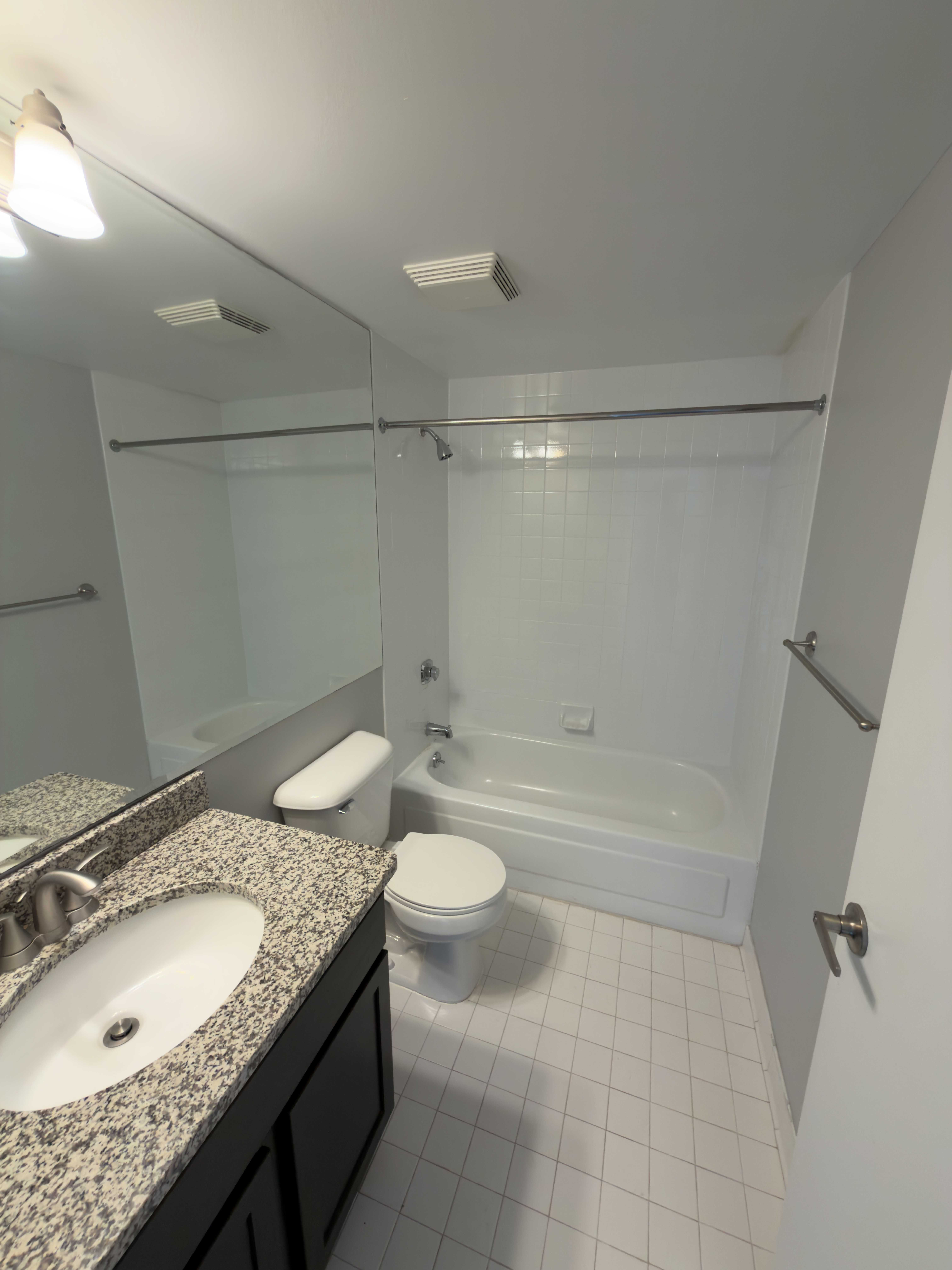 250 E Harbortown Dr unit 3, Detroit, MI, USA, 48207 - Thumbnail 5