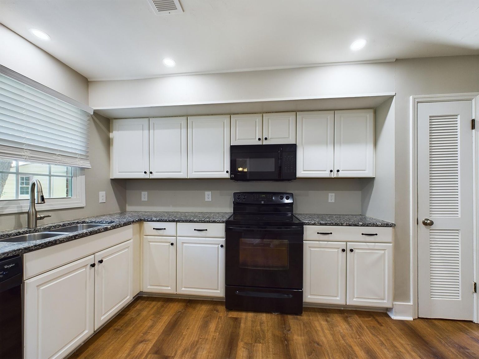 1011 Julia Ave Niceville, FL 32578 - Thumbnail 5