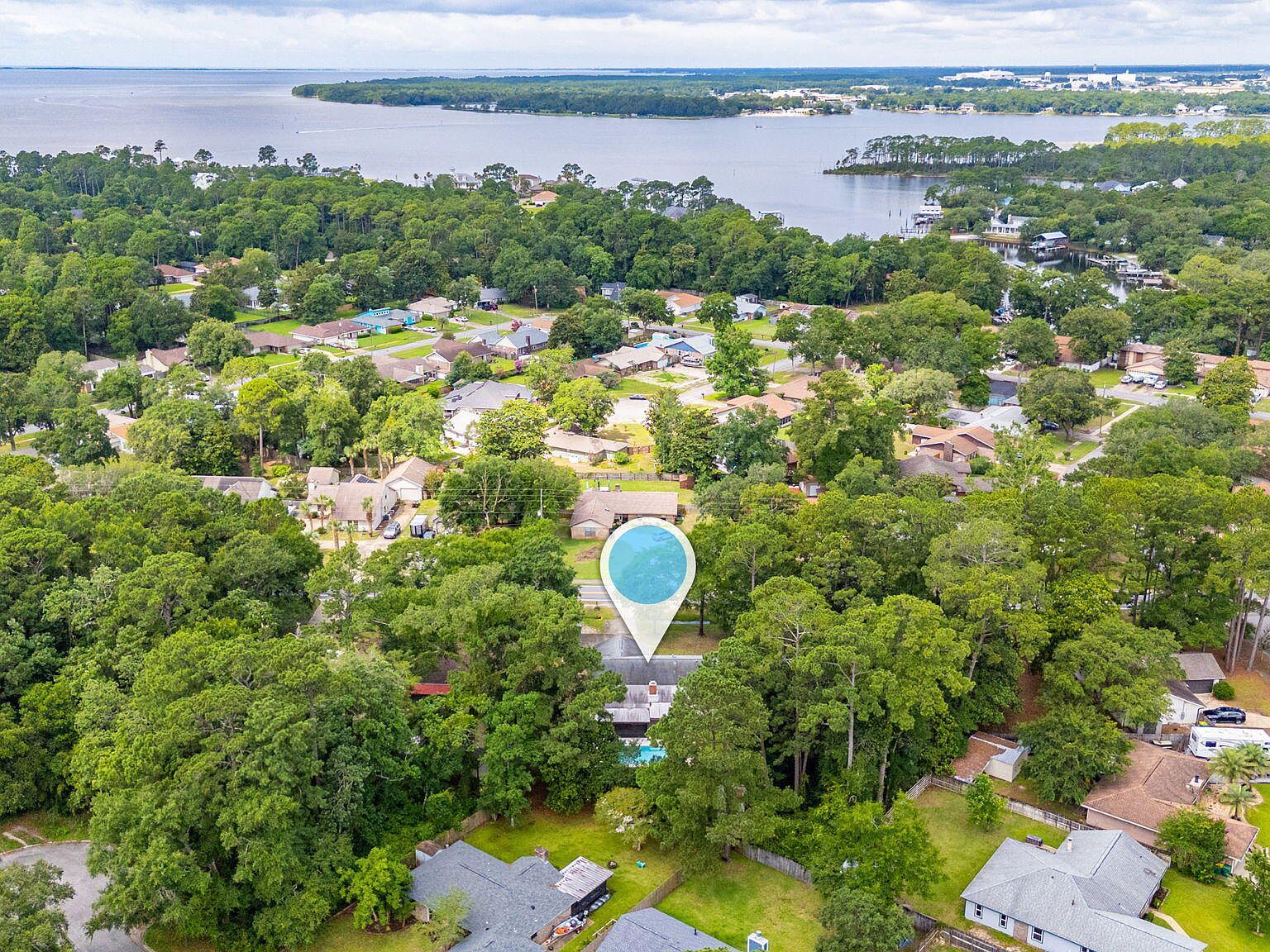 1732 Bayshore Dr Niceville, FL 32578 - Thumbnail 5