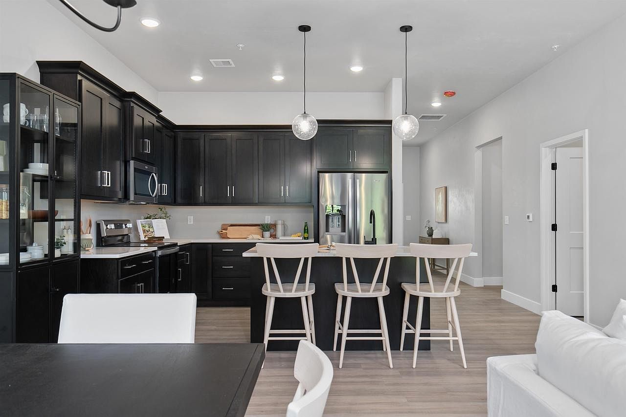 3026 Community Way Menasha, WI 54952 - Thumbnail 5