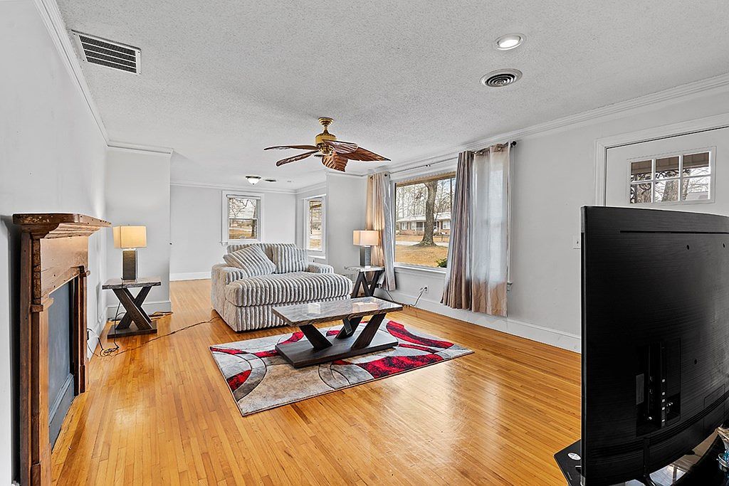 305 Forest Ln Belton, SC 29627 - Thumbnail 5