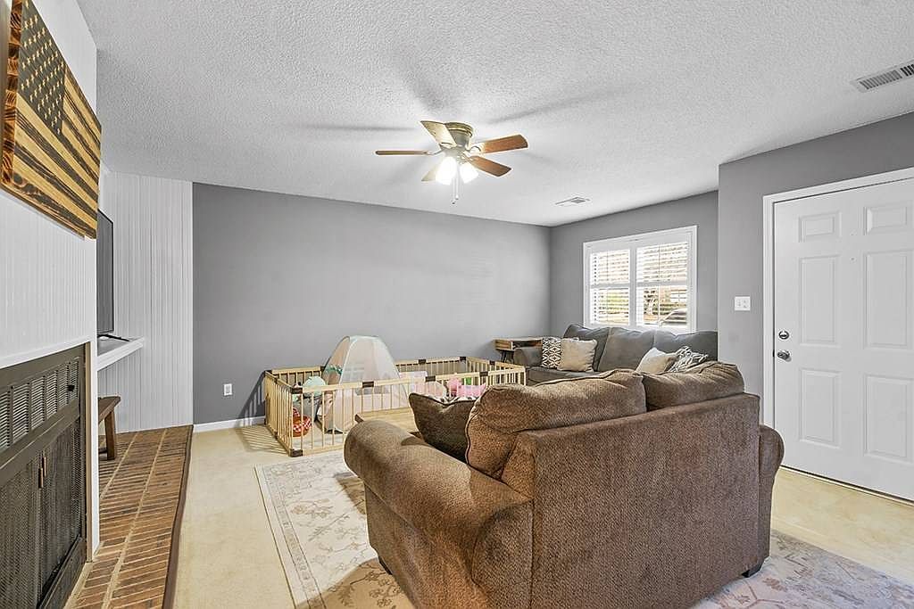 223 Abbey Ln Greenwood, SC 29649 - Thumbnail 5