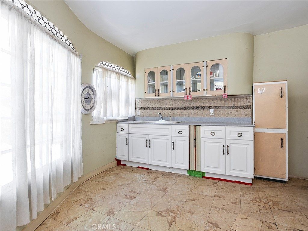 8618 La Tuna Canyon Rd Sun Valley, CA 91352 - Thumbnail 5