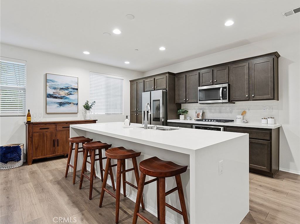 11238 N Mission Heights Dr Mission Hills, CA 91345 - Thumbnail 5