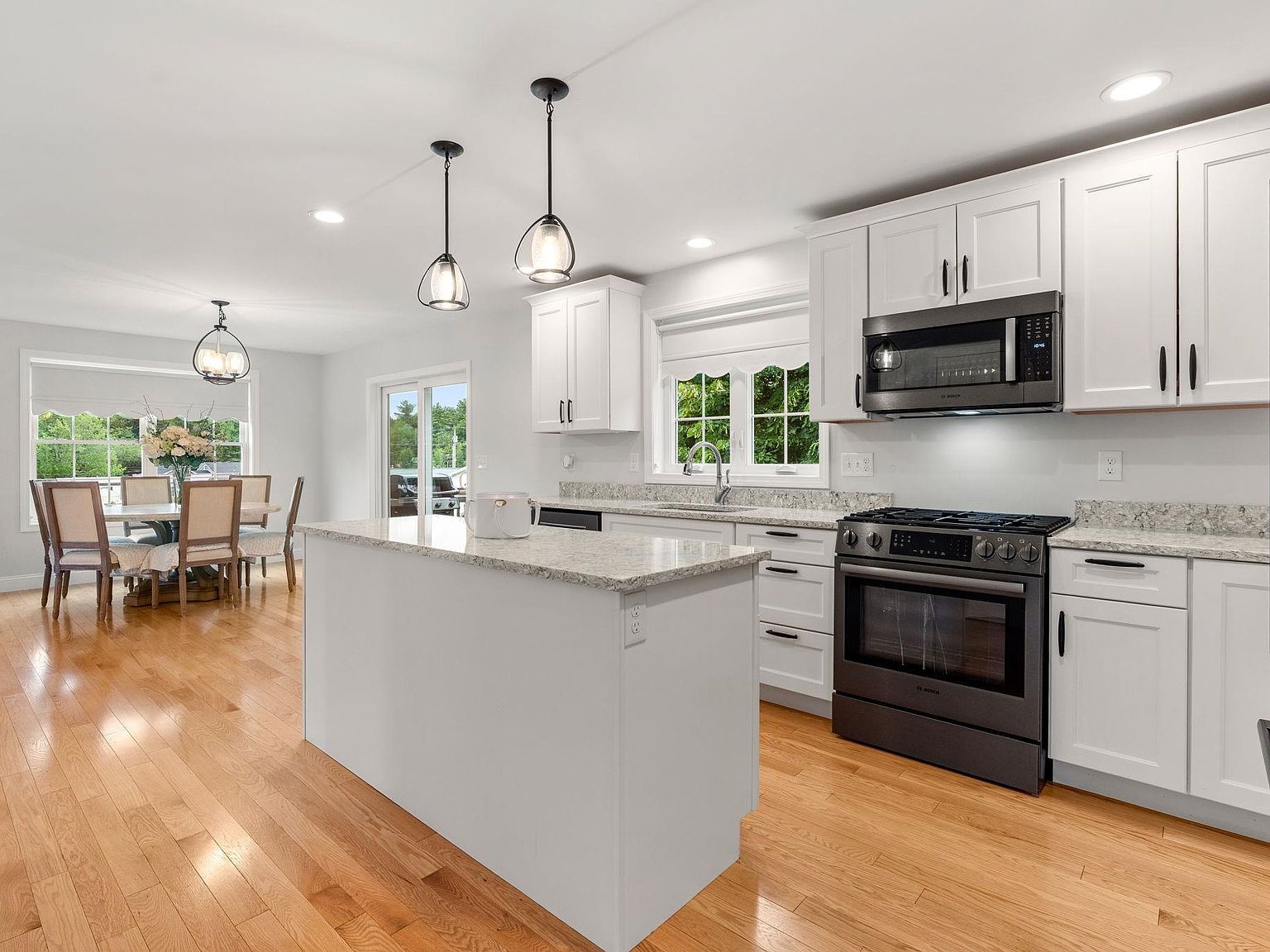 43 Hampton Rd Exeter, NH 03833 - Thumbnail 5