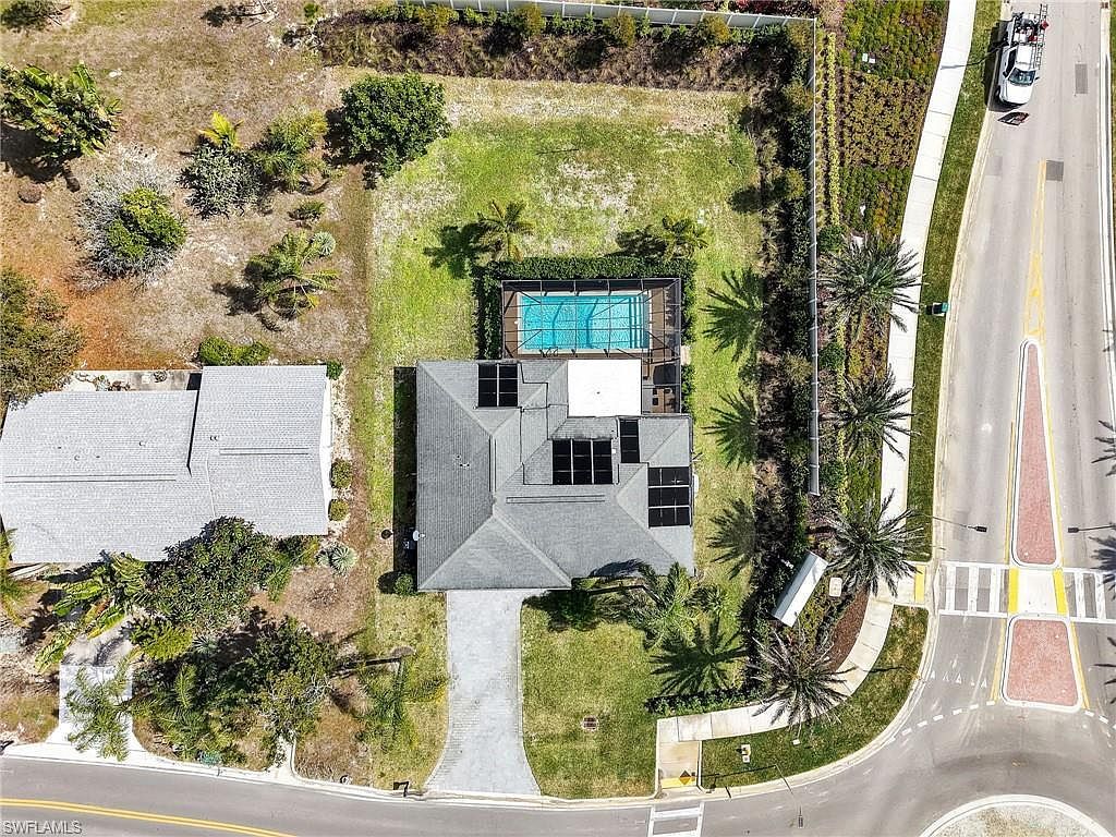 25093 Paradise Rd Bonita Springs, FL 34135 - Thumbnail 5