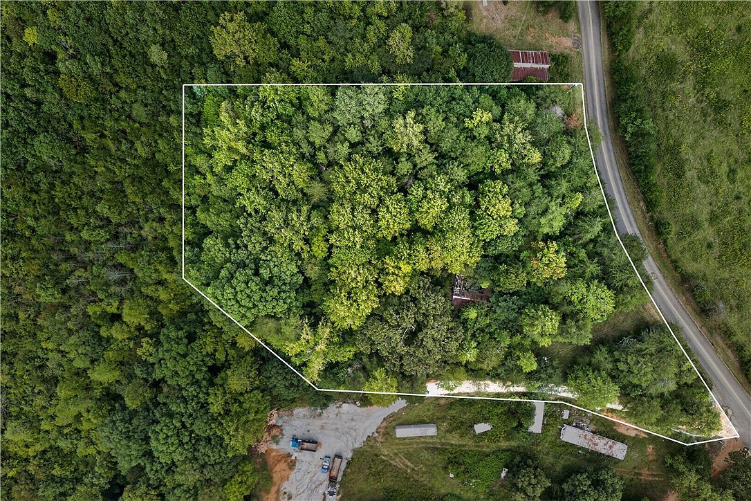 205 Misty Hollow Ln Westminster, SC 29693 - Thumbnail 5