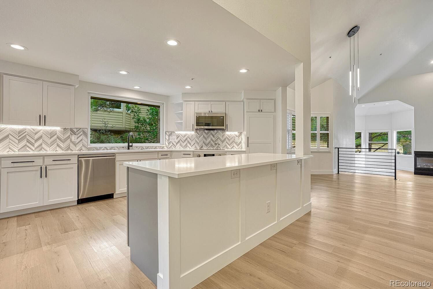 4218 Morning Star Dr Castle Rock, CO 80108 - Thumbnail 5