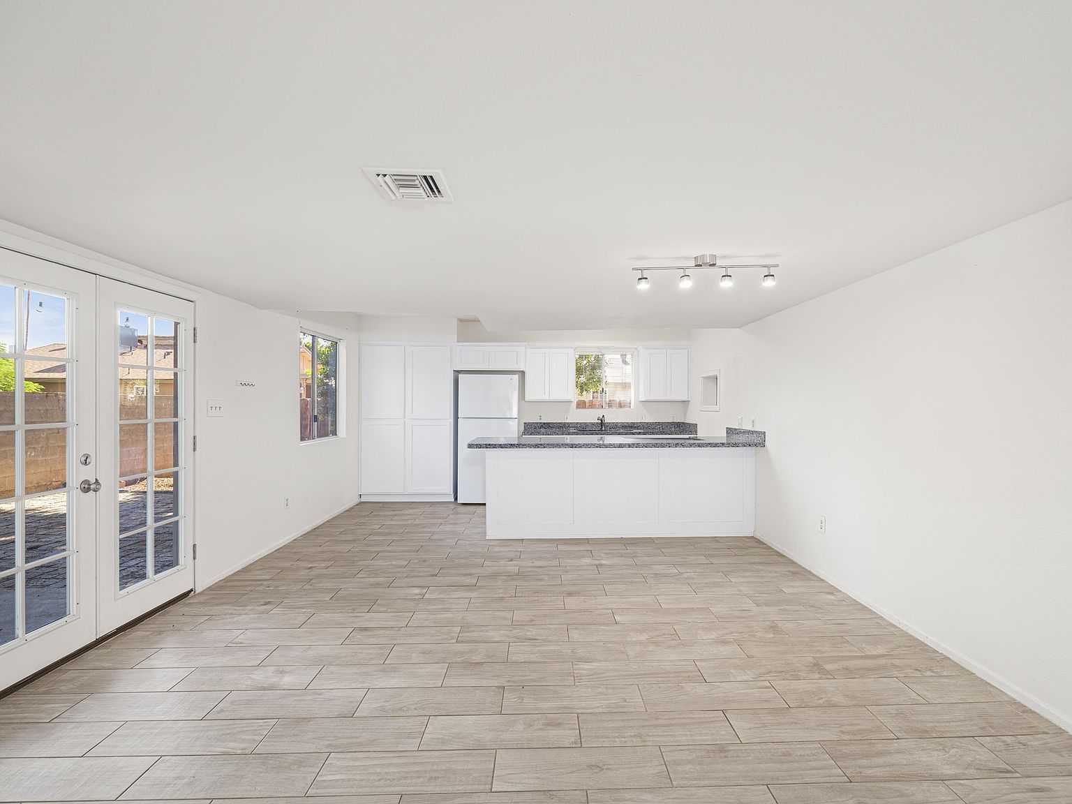 1743 W Camino Cerro Yuma, AZ 85364 - Thumbnail 5