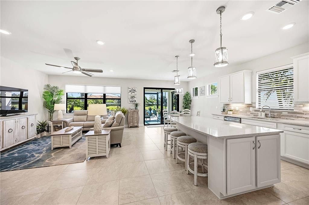 13115 BORREGO STREET Venice, FL 34293 - Thumbnail 5