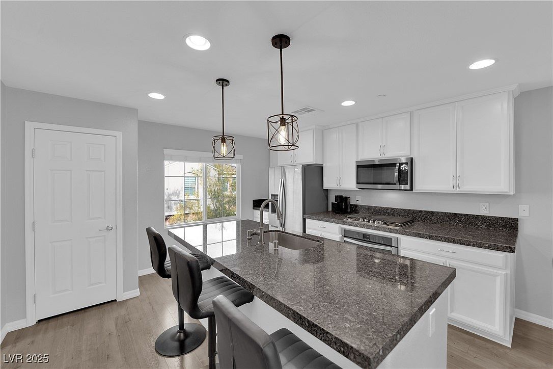 9956 Sable Point St Las Vegas, NV 89178 - Thumbnail 5