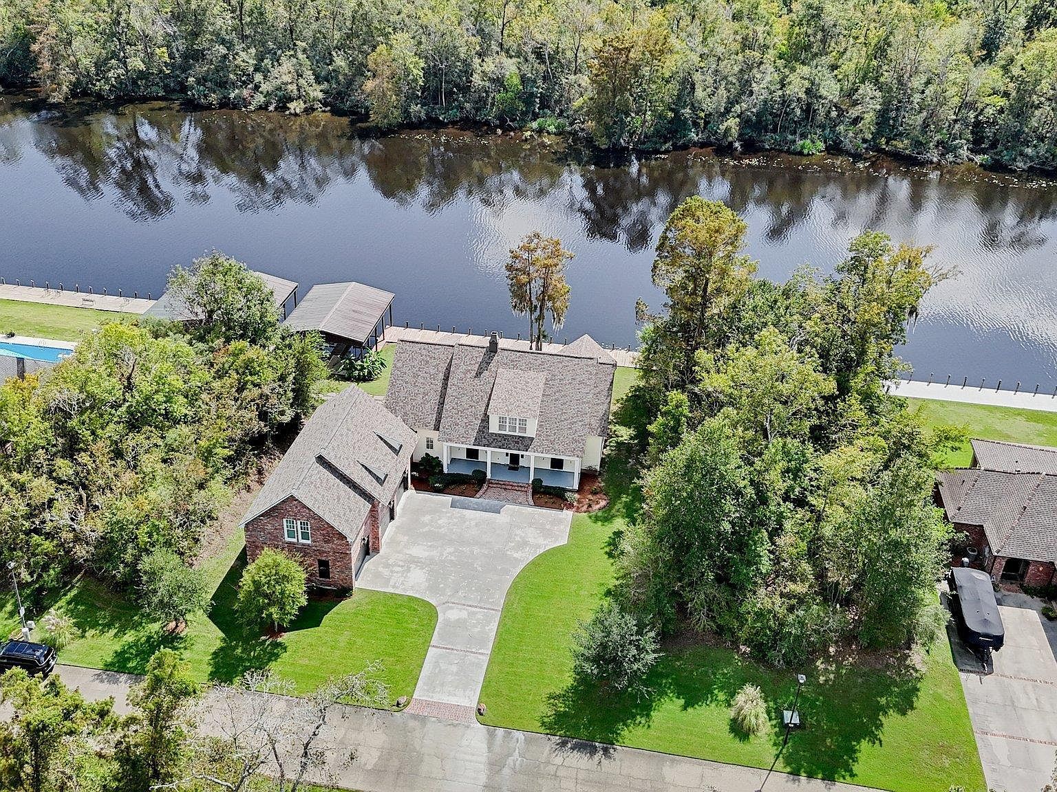 21839 Waterfront East Dr Maurepas, LA 70449 - Thumbnail 5