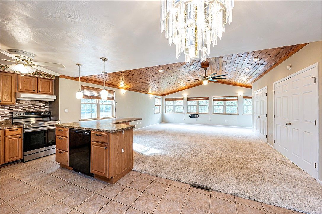 11320 James St North Huntingdon, PA 15642 - Thumbnail 5