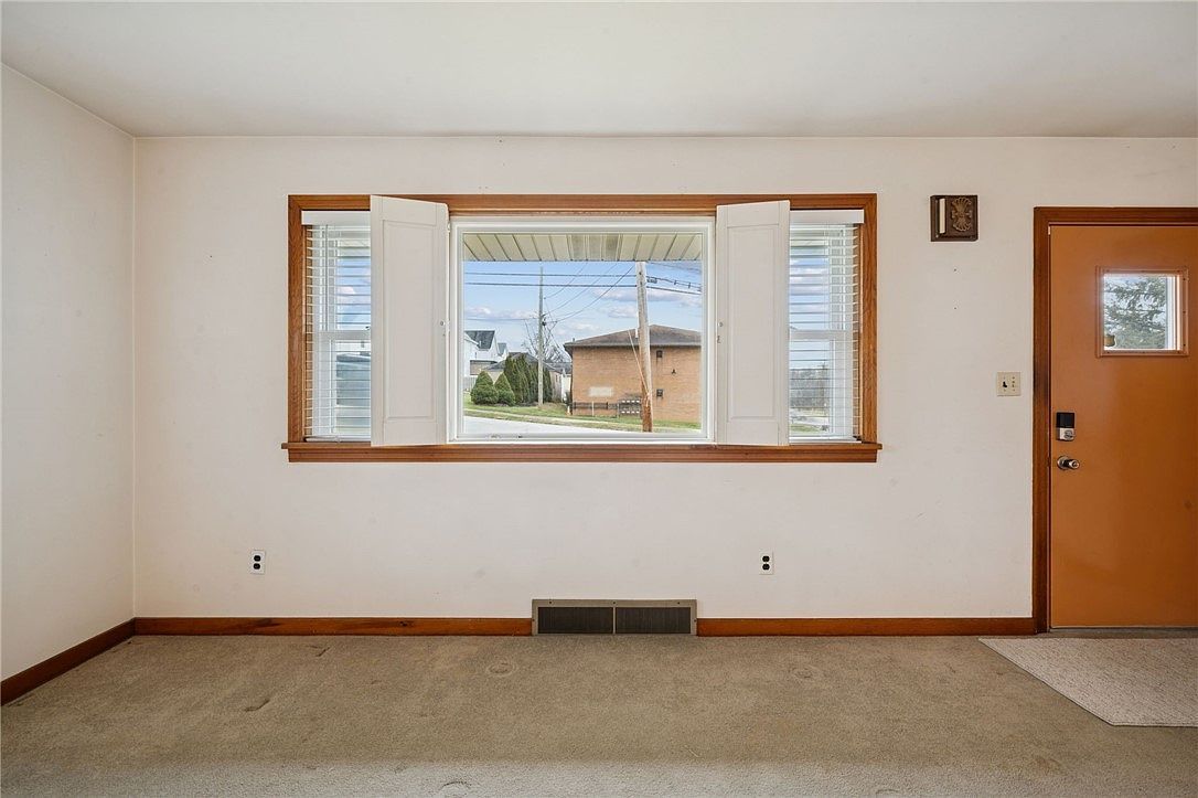 131 Ohara St Greensburg, PA 15601 - Thumbnail 5