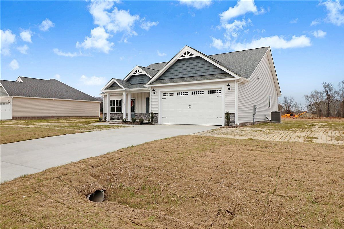 Hunter Plan, Creeks Edge Pikeville, NC 27863 - Thumbnail 5