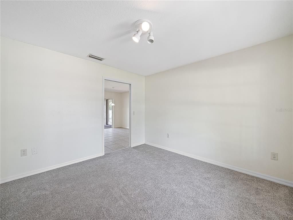 8026 Darlington Cir Lakeland, FL 33809 - Thumbnail 5