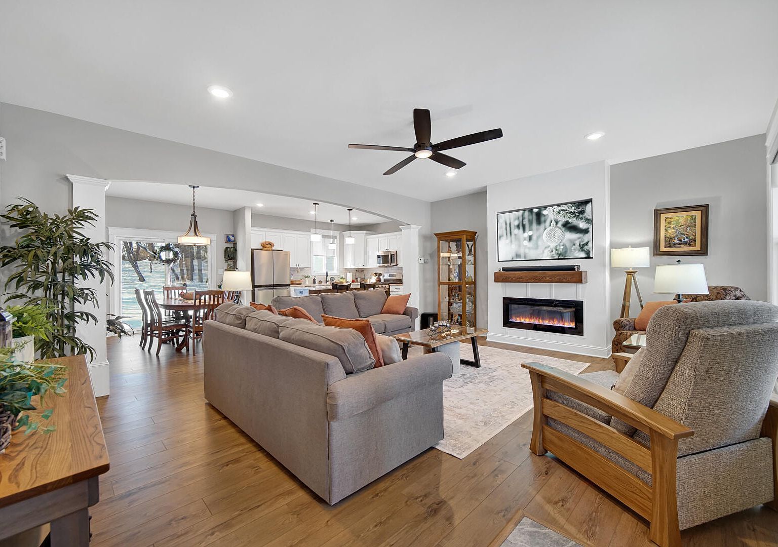 212 N 600 W Valparaiso, IN 46385 - Thumbnail 5