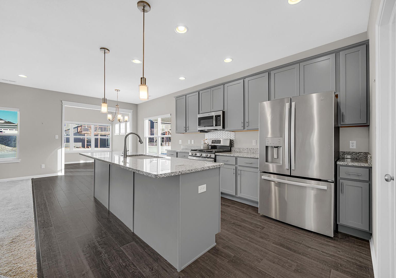 2406 Caspian Ln Valparaiso, IN 46385 - Thumbnail 5