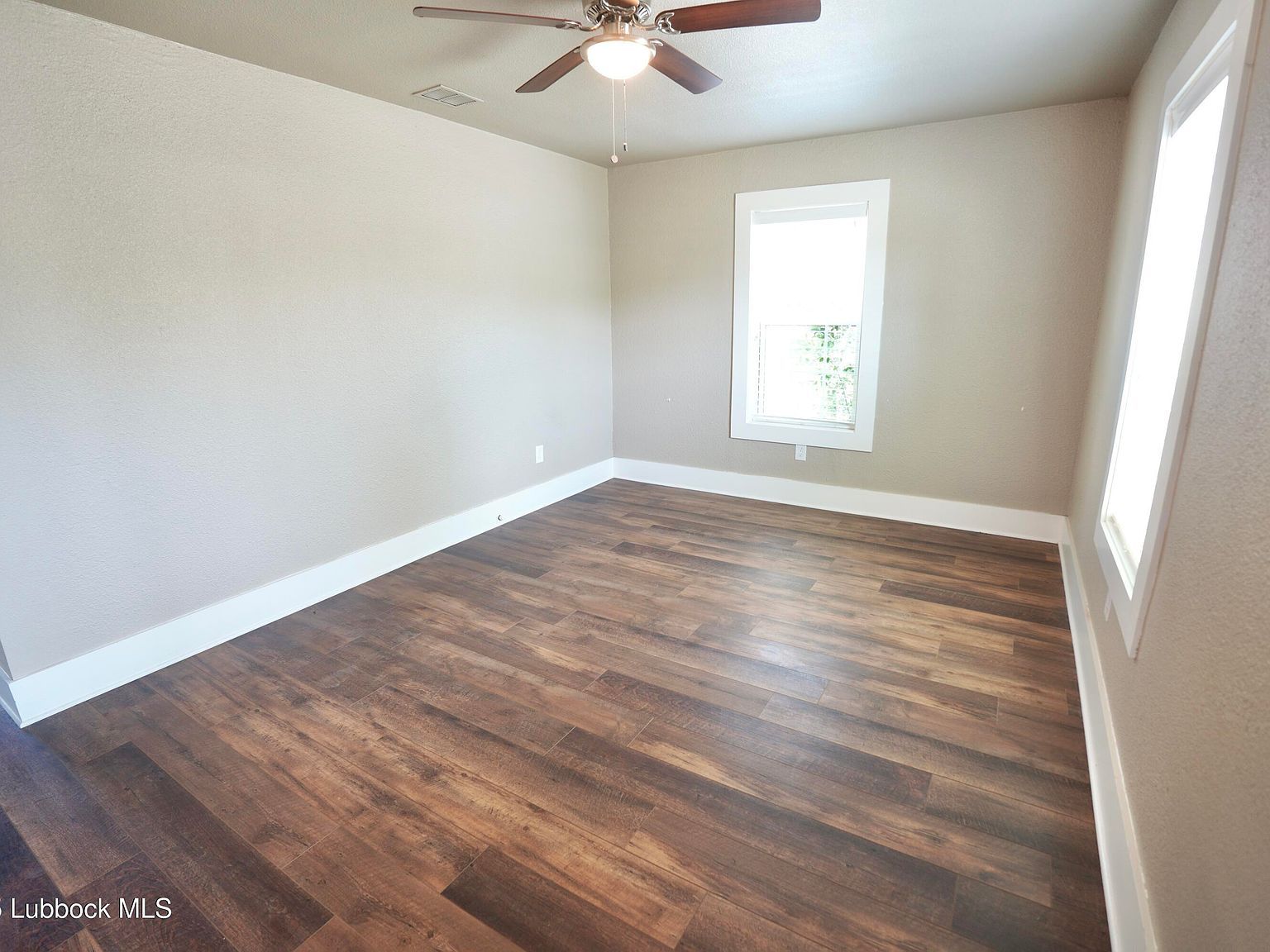 2408 24th St Lubbock, TX 79411 - Thumbnail 5