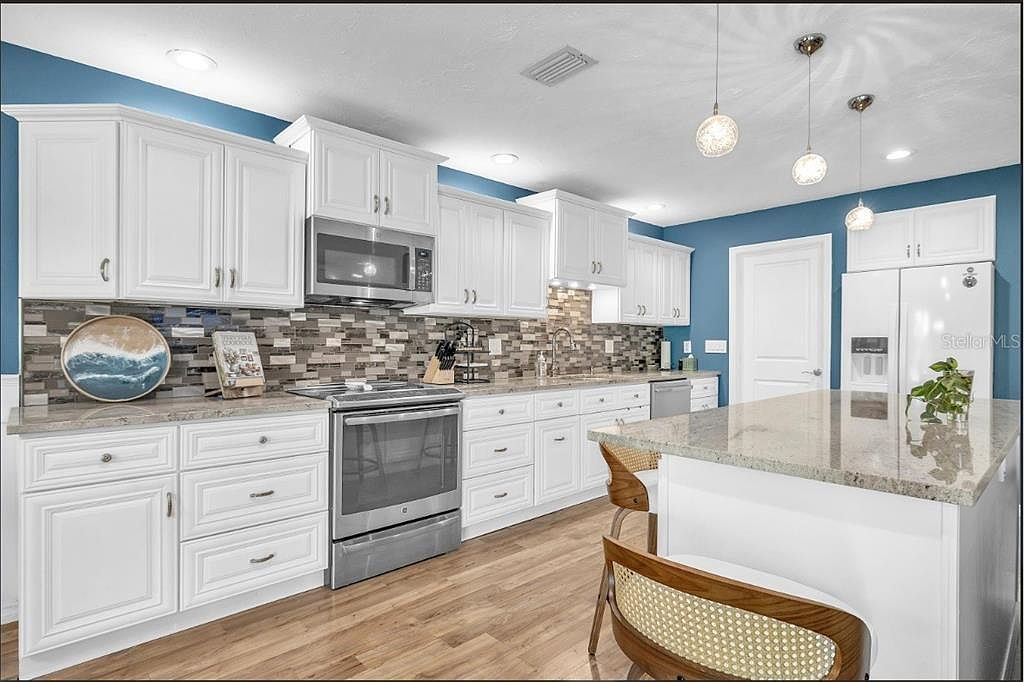 3458 WILKINSON WOODS DRIVE #2 Sarasota, FL 34231 - Thumbnail 5