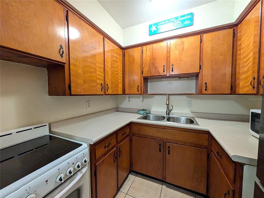 1720 MORRILL STREET #11 Sarasota, FL 34236 - Thumbnail 5
