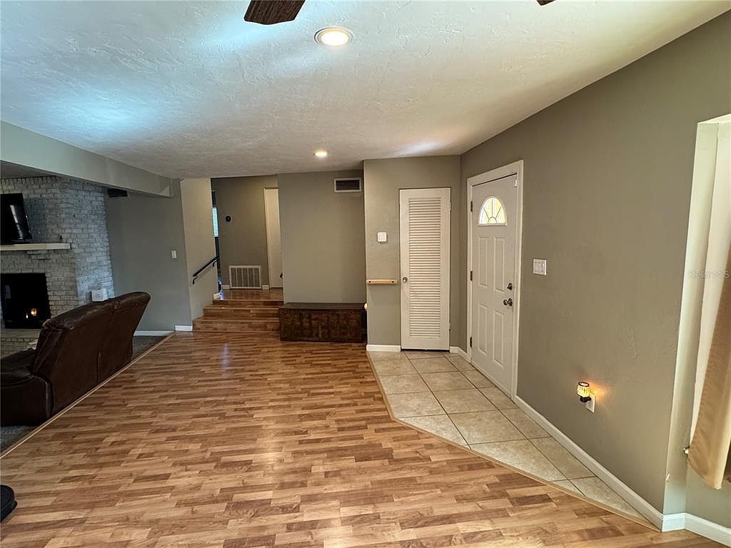 2715 HEATHER PLACE Sarasota, FL 34235 - Thumbnail 5