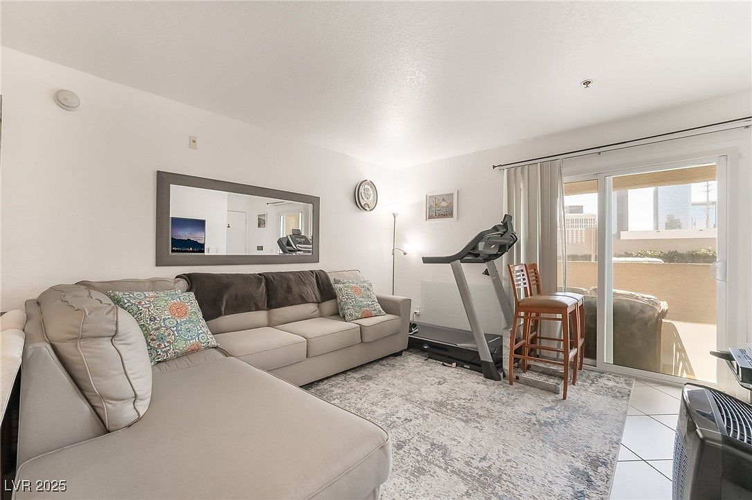 4200 S Valley View Blvd UNIT 1074 Las Vegas, NV 89103 - Thumbnail 5