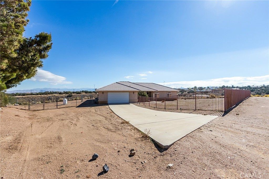 8605 Cantel Ct Oak Hills, CA 92344 - Thumbnail 5