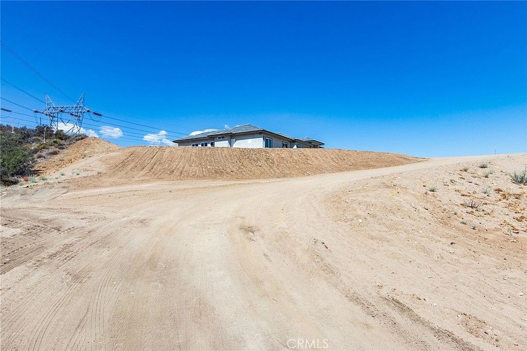 6848 Braceo St Oak Hills, CA 92344 - Thumbnail 5