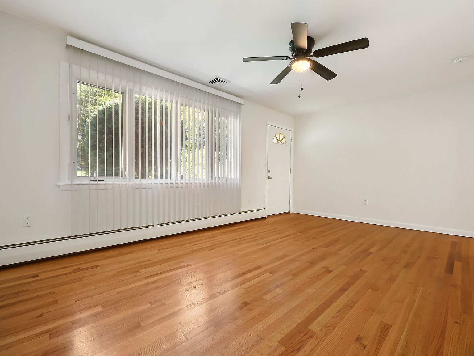 144 Mueller Dr Hamden, CT 06514 - Thumbnail 5