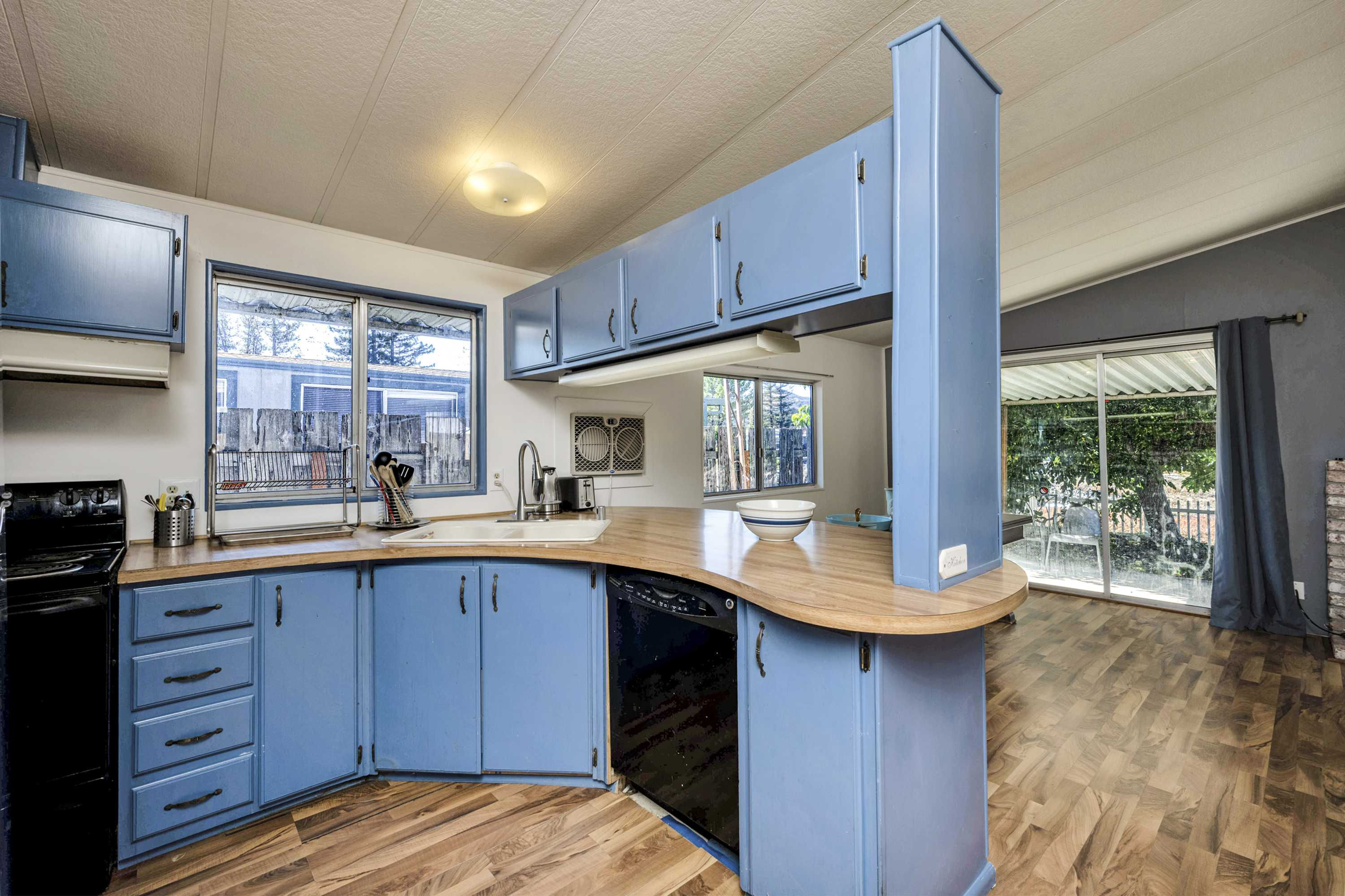 1900 South Main Street # 21, Lakeport, CA, 95453 - Thumbnail 5