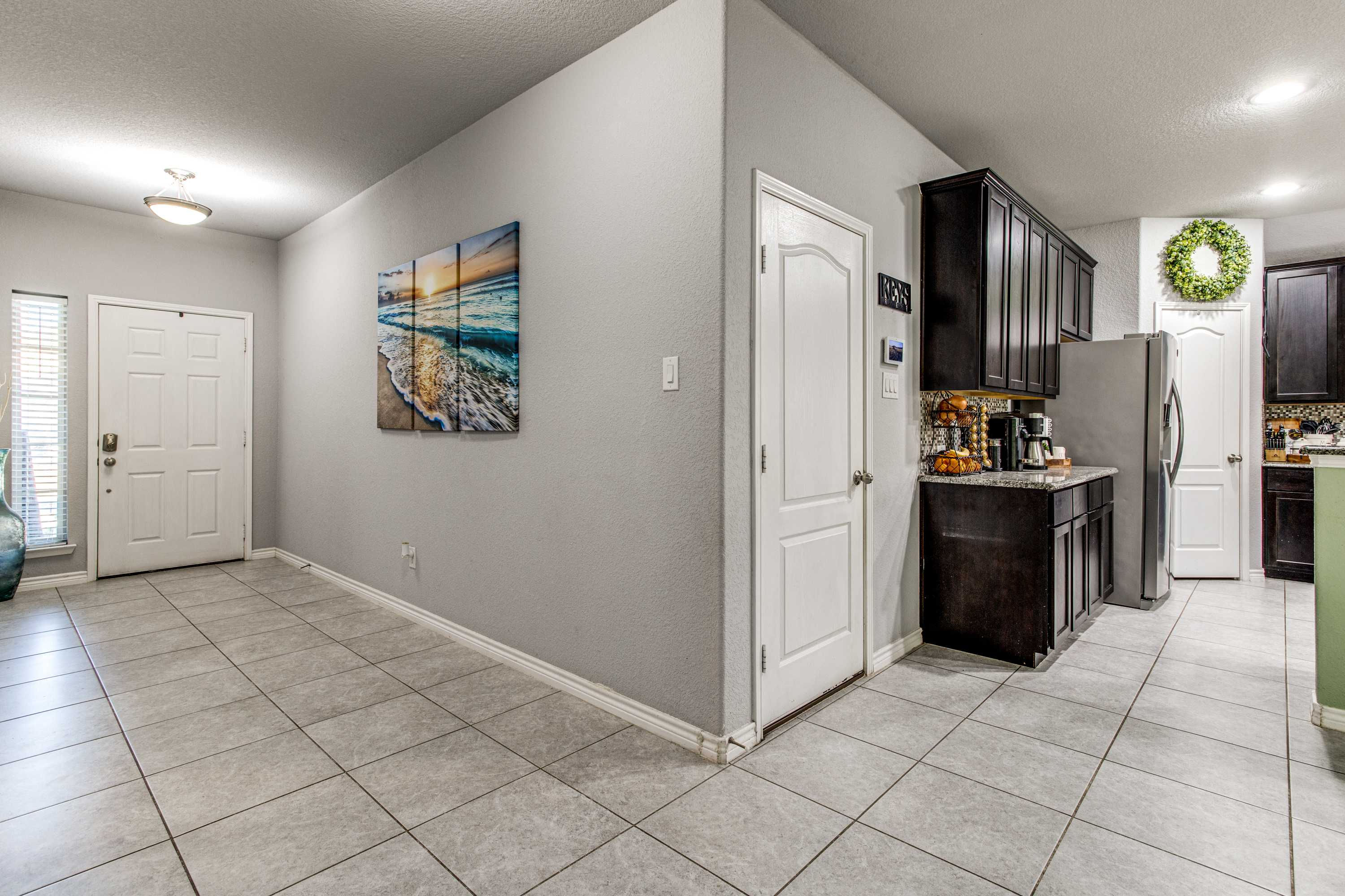 8032 Vista Hill Lane, Dallas, TX, USA, 75249 - Thumbnail 5