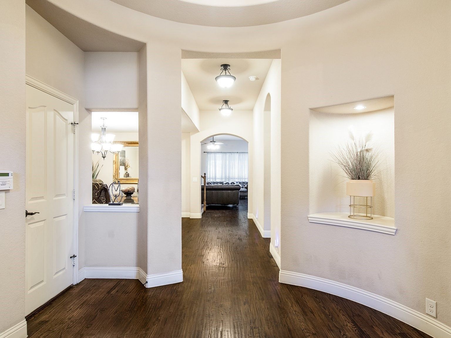 3123 Pamplona Grand Prairie, TX 75054 - Thumbnail 5