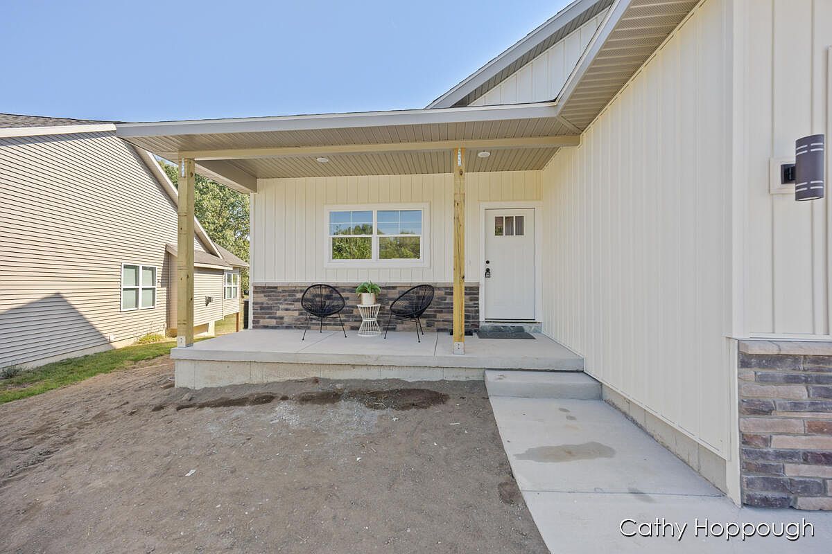 1976 Aspen Valley Ln Ionia, MI 48846 - Thumbnail 5