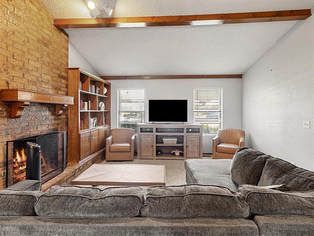 1717 Crest Cir Midwest City, OK 73130 - Thumbnail 5