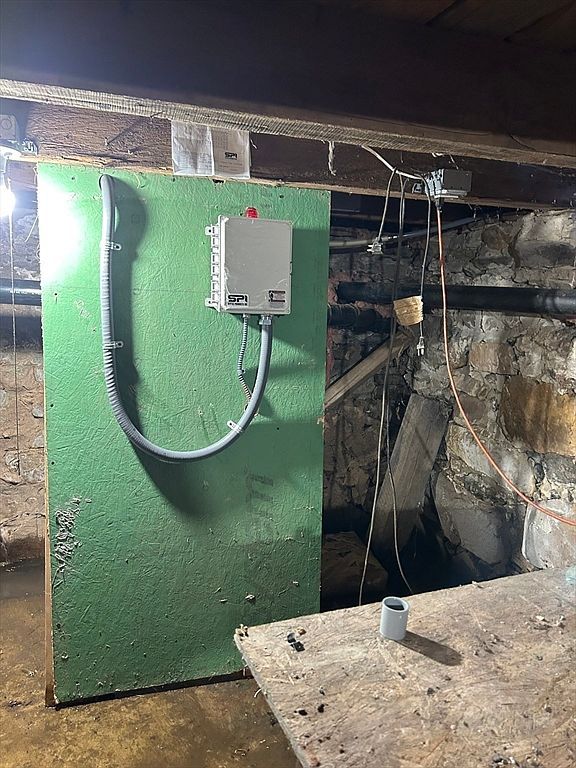 108 Church St Cheshire, MA 01225 - Thumbnail 5