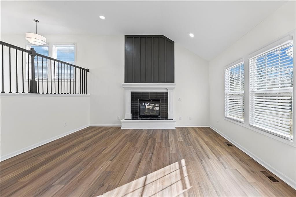 13704 Berger Ave Bonner Springs, KS 66012 - Thumbnail 5