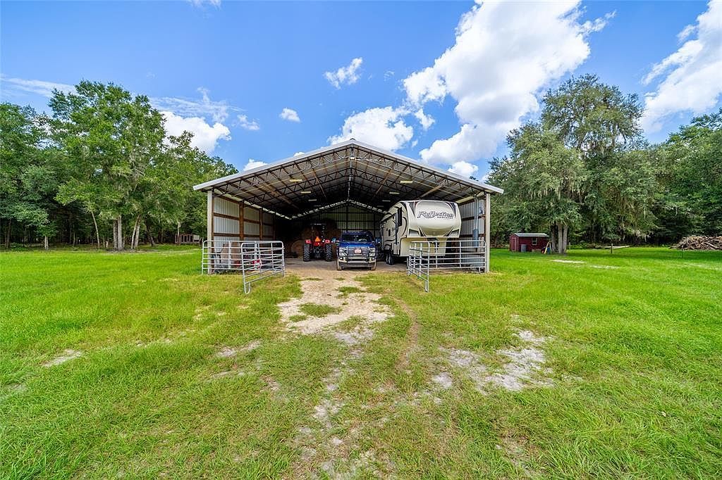 35 Southeast St Morriston, FL 32668 - Thumbnail 5
