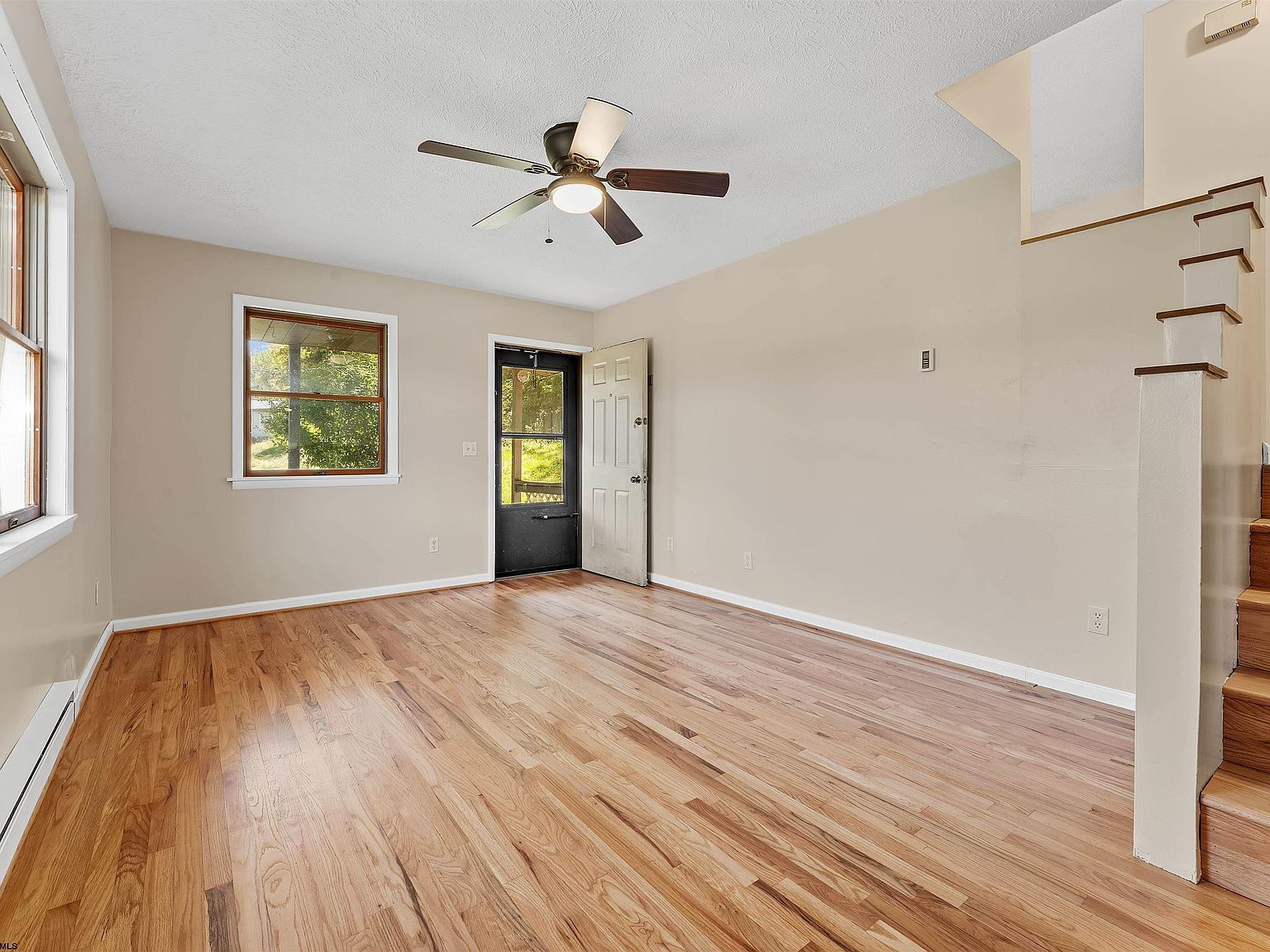 872 Summers School Rd Morgantown, WV 26508 - Thumbnail 5