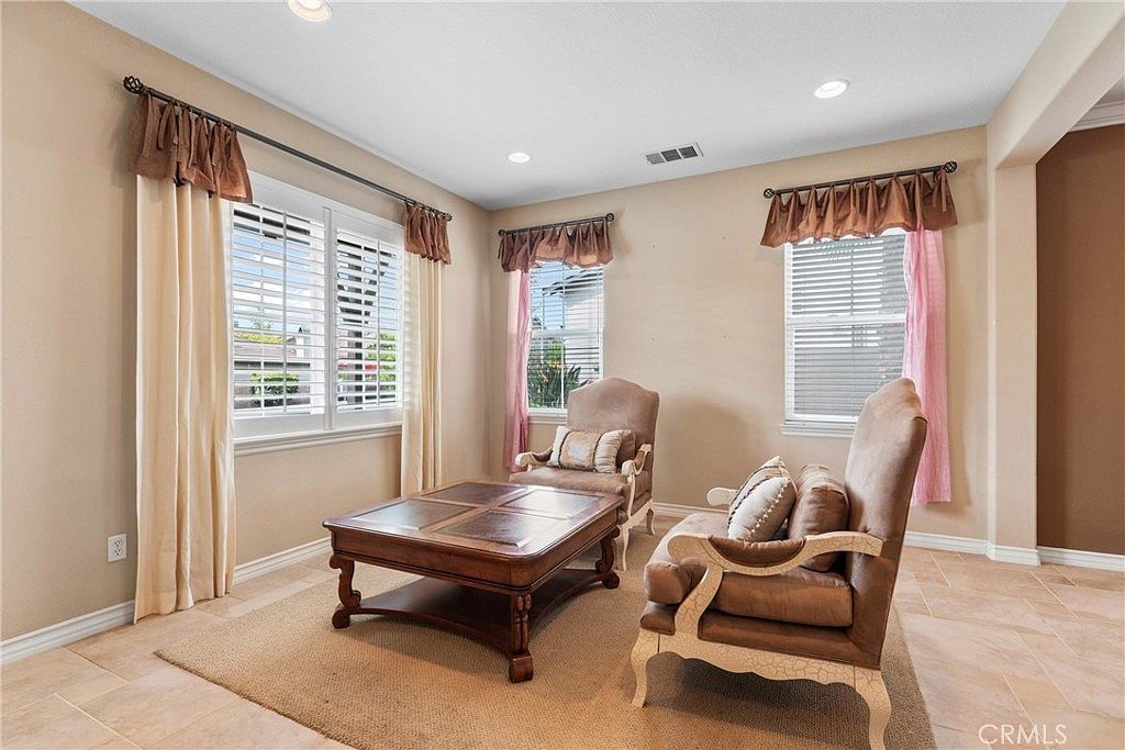 8574 Lourenco Ln Corona, CA 92880 - Thumbnail 5