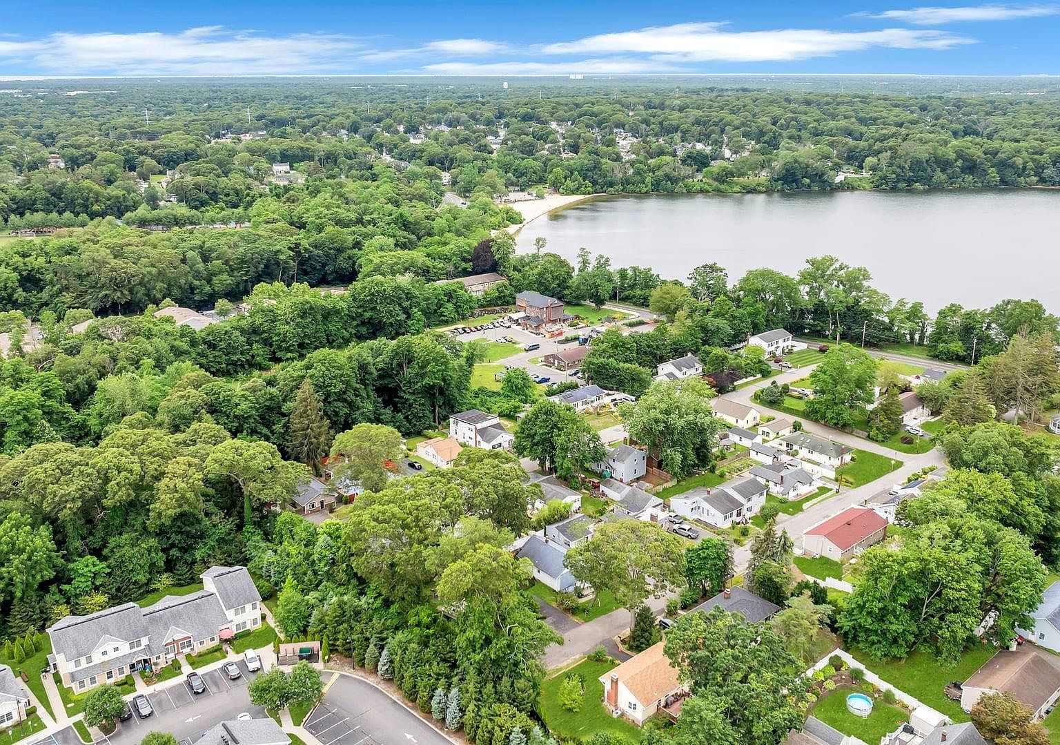 30 Harding Rd Ronkonkoma, NY 11779 - Thumbnail 5