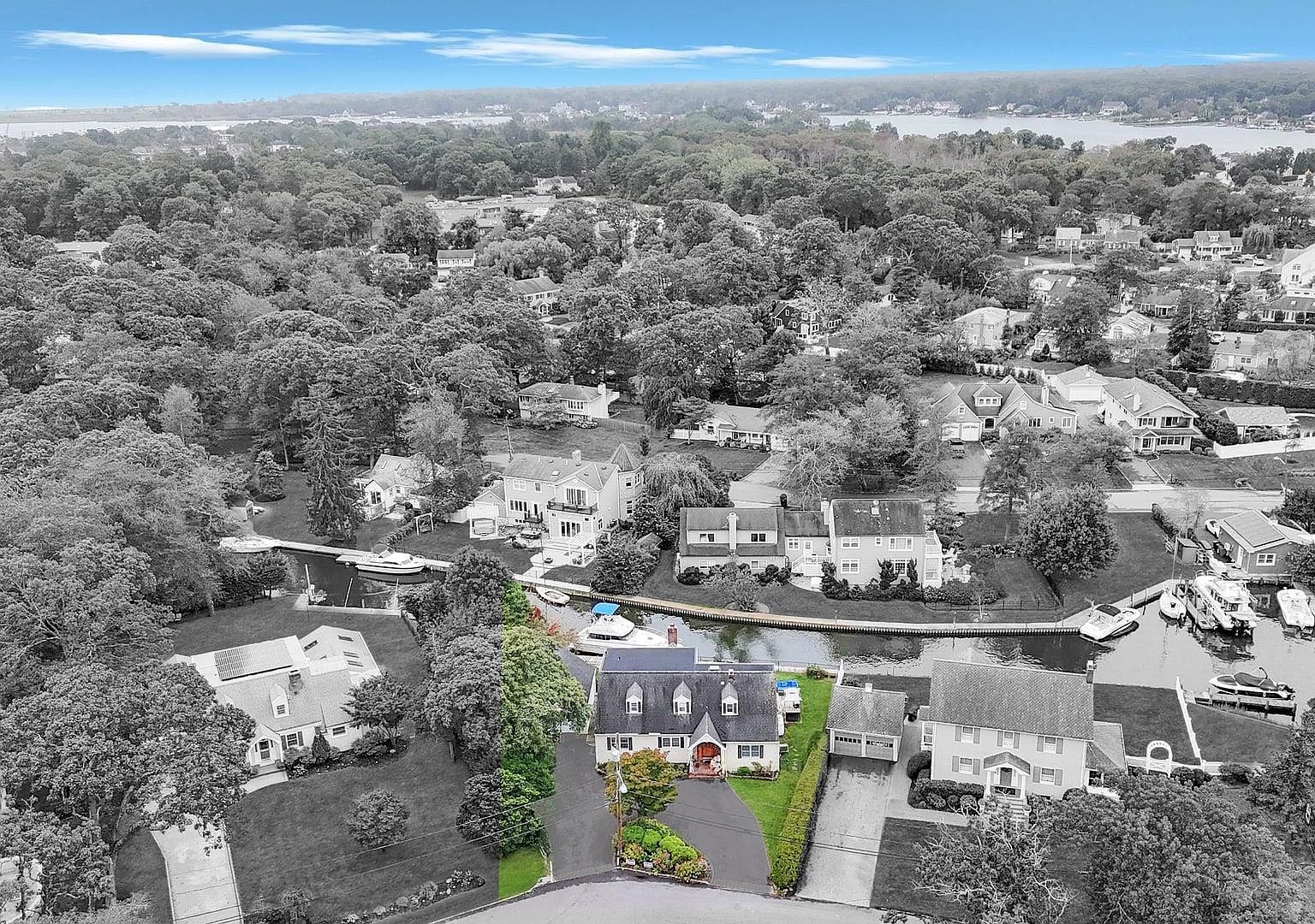 190 Connetquot Dr Oakdale, NY 11769 - Thumbnail 5