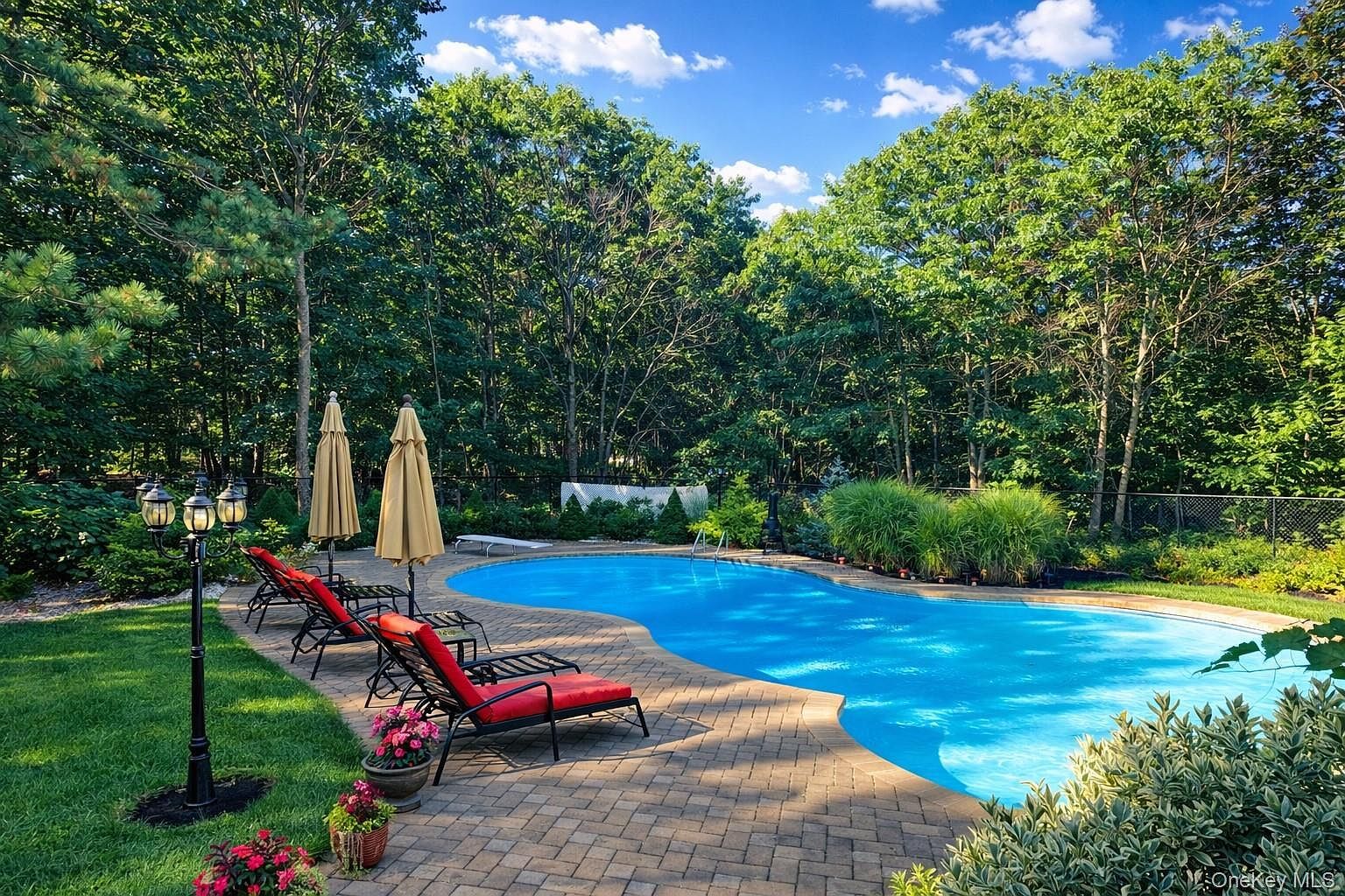 42 Brayton Ct N South Setauket, NY 11720 - Thumbnail 5