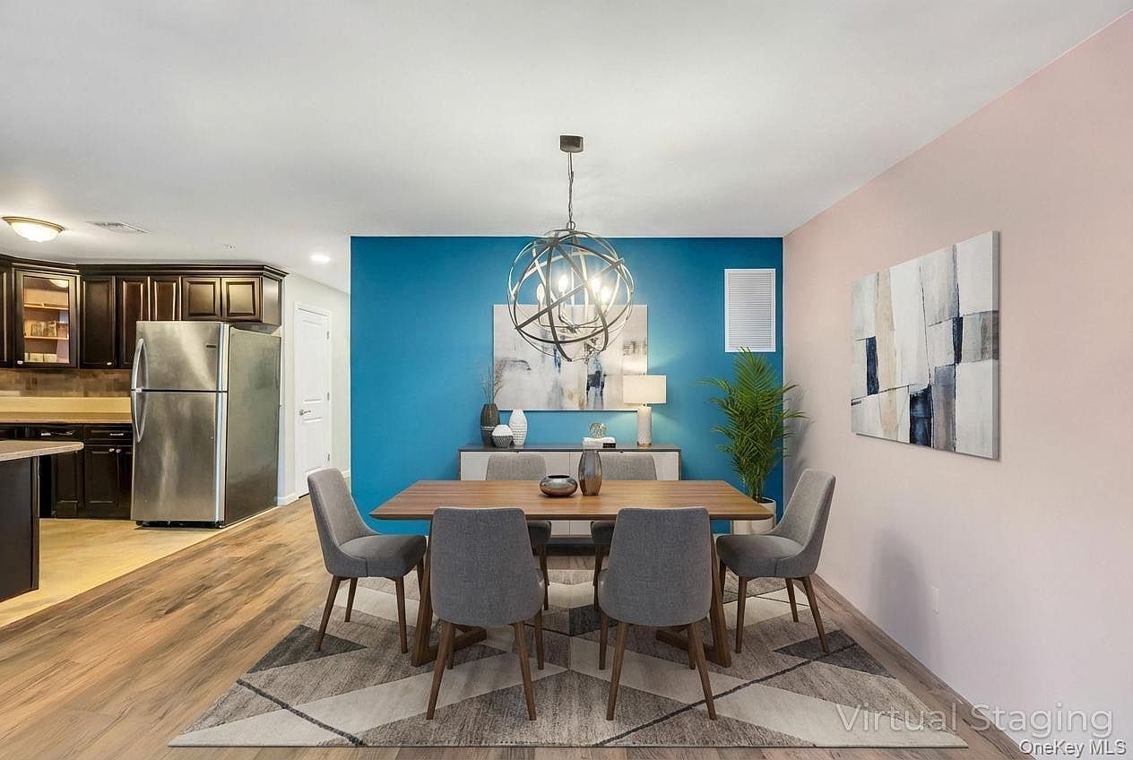 115 Weatherby Ln Central Islip, NY 11722 - Thumbnail 5