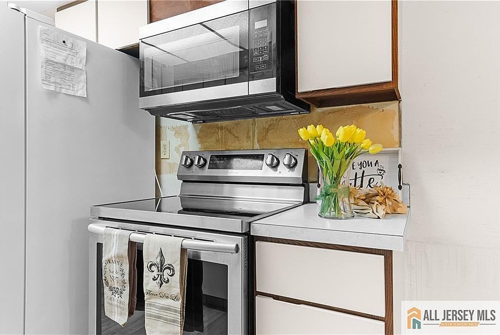 40 Haddon Rd Monroe Township, NJ 08831 - Thumbnail 5