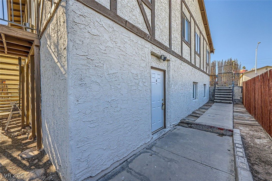 376 N 15th St Las Vegas, NV 89101 - Thumbnail 5