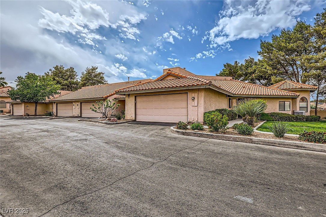 3637 Laguna Del Sol Dr Las Vegas, NV 89121 - Thumbnail 5