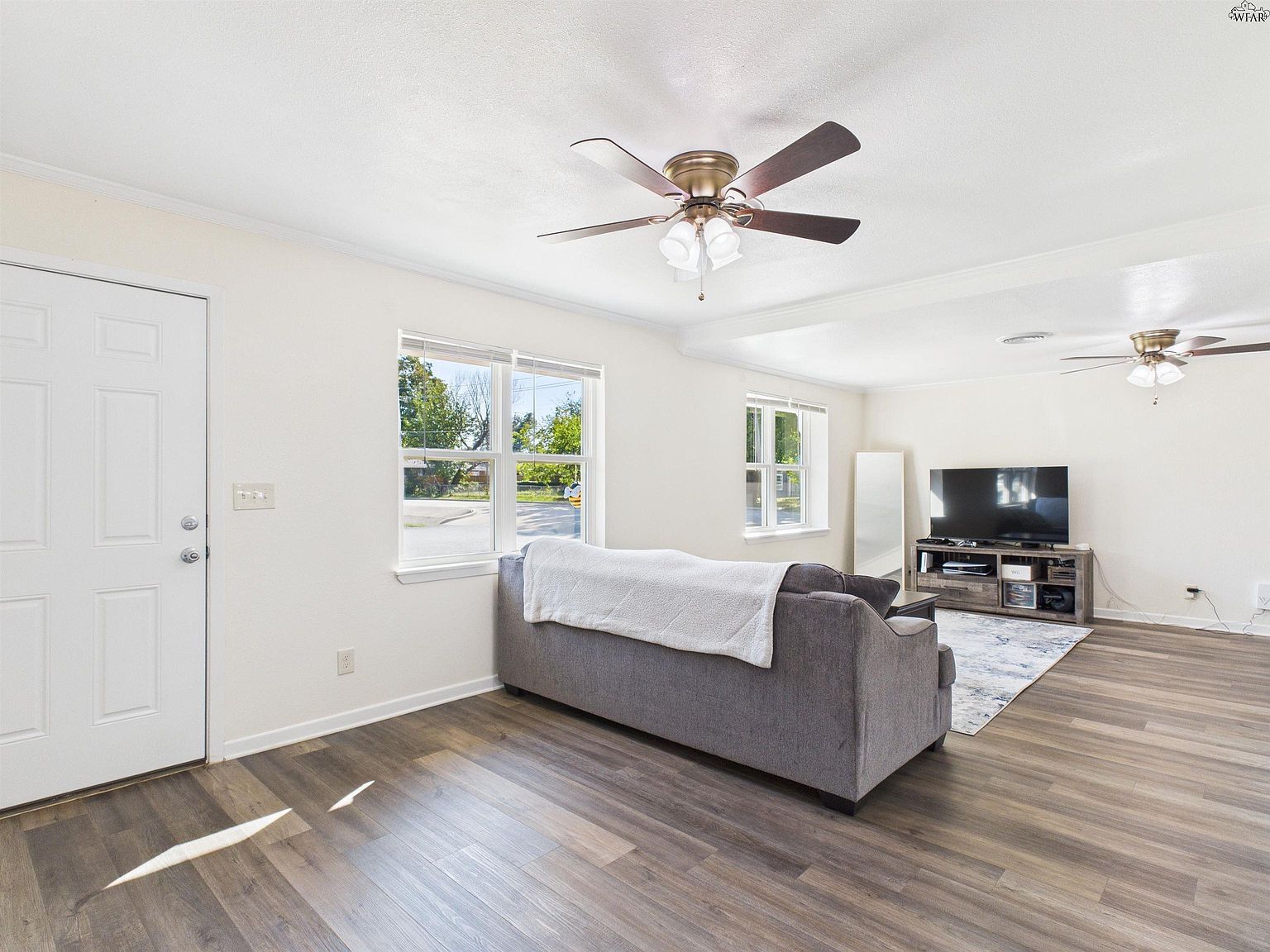 601 Hazel Dr Burkburnett, TX 76354 - Thumbnail 5