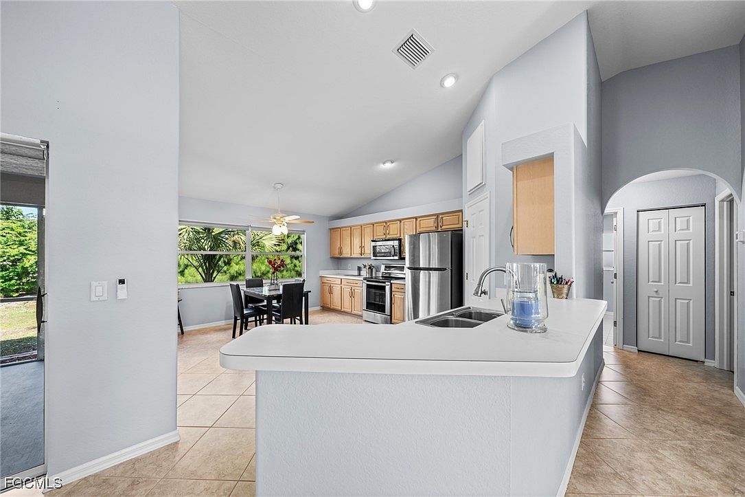 16532 Wellington Lakes Cir Fort Myers, FL 33908 - Thumbnail 5