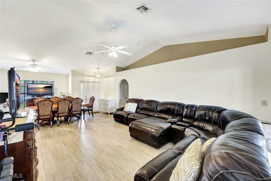 1309 SW 29th St Cape Coral, FL 33914 - Thumbnail 5